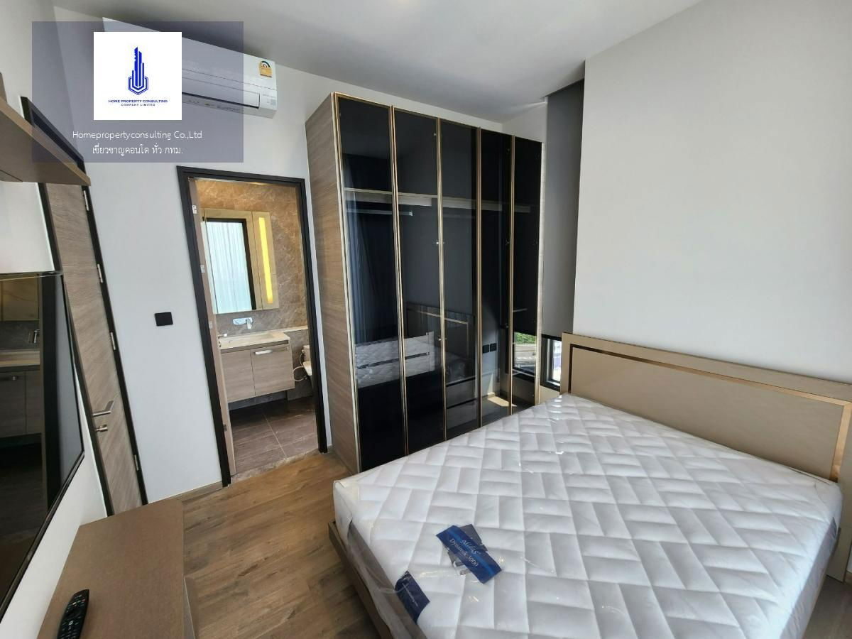 For rent at The Crest Park Residences Negotiable at @condobkk (with @ too)