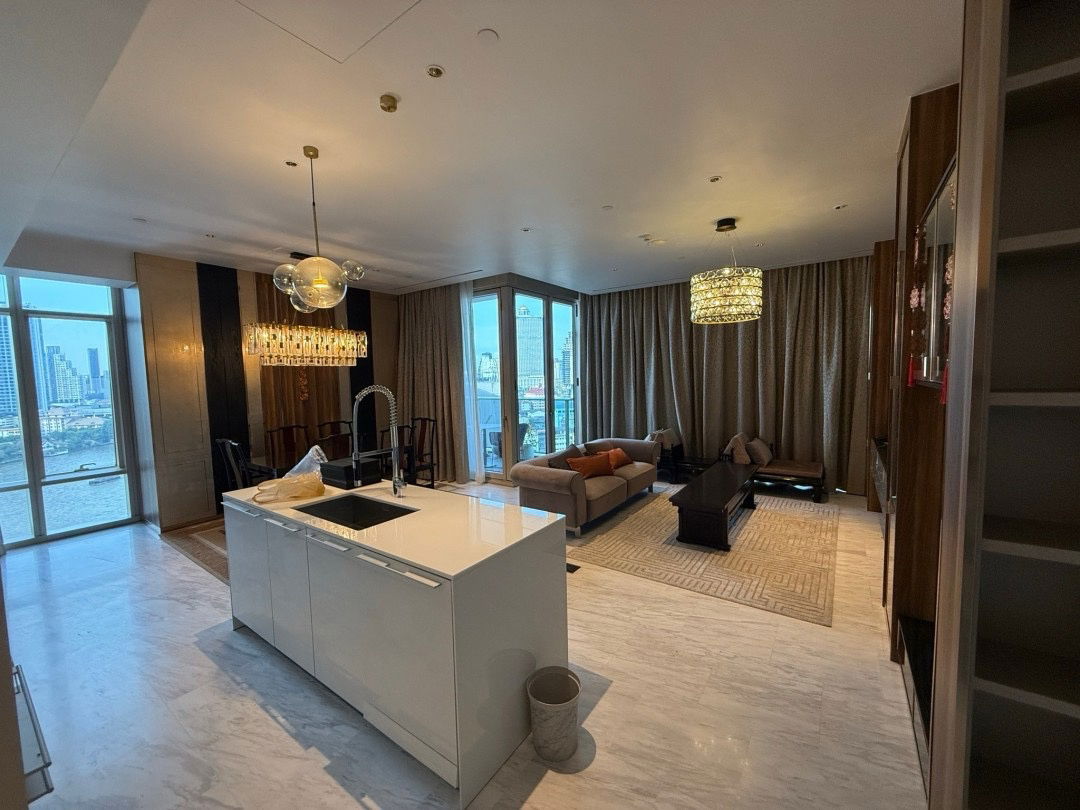 Four Seasons Private Residence Bangkok 3 Bedrooms For Rent