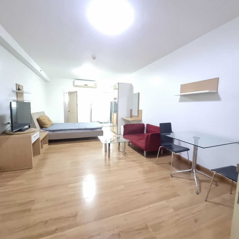 Supalai kaset 34sqm. 9000 per month please addline paolin1