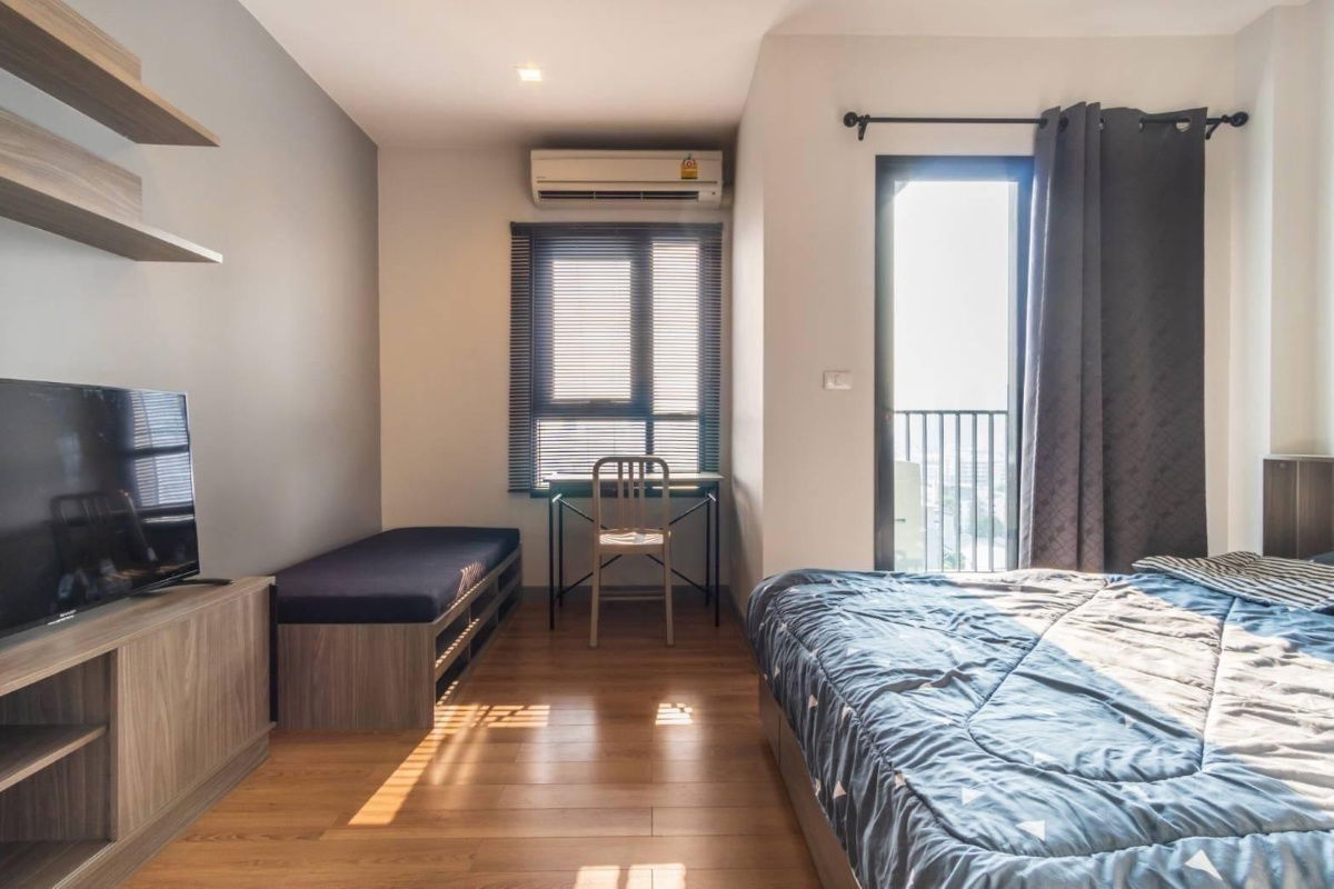 For Rent 🛋️ Chapter One Midtown Ladprao 24 Best Price ⭐️ 14,000Baht / Month Interested, add Line @255ghzjq. Add @ too. ꔛ