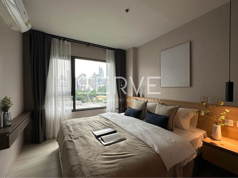 Nice Room 1 Bed with Partition Good Location BTS Phloen Chit 600 m. at Life One Wireless Condo / For Rent
