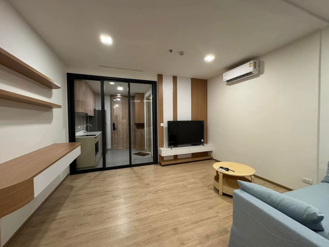 P500 Condo for rent XT Phayhathai, good location next to BTS Phayathai, spacious room, fully furnished, has washing machine, ready to move in!