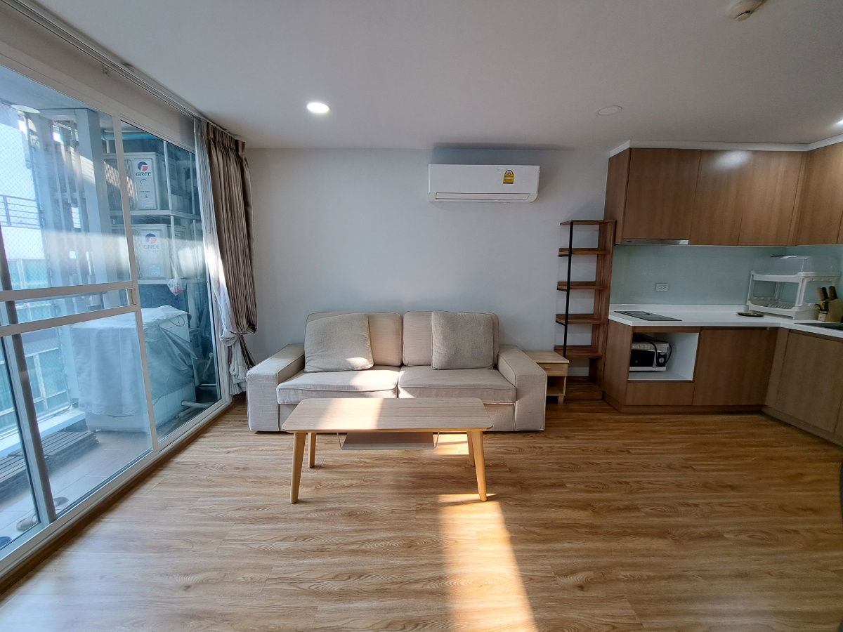 20,000 baht 2/2 bed Le Crique sukhumvit 64/2 BTS Punnawithi