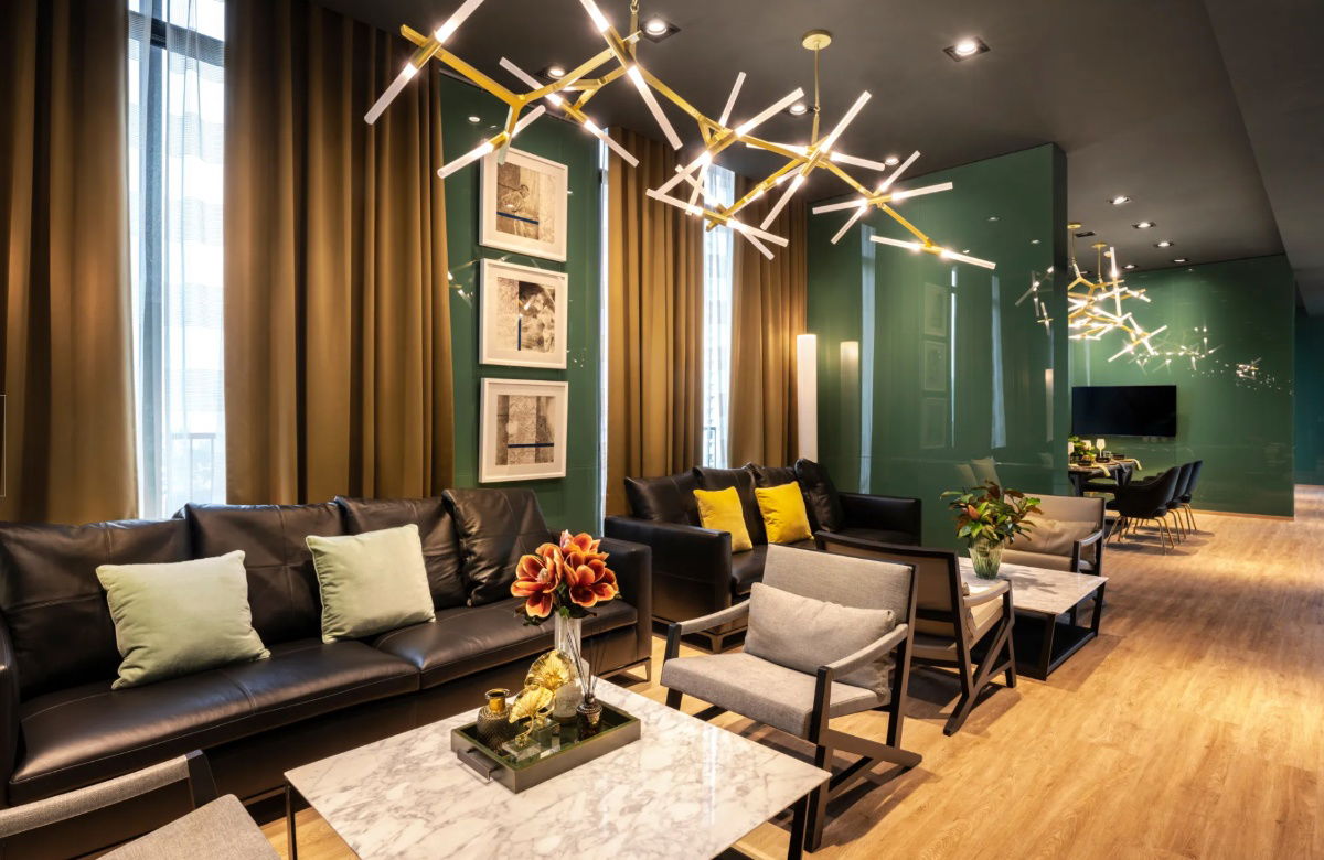 🔥 Hot Price 25K 🔥- Large Room 1 bed 35.3 sq.m. Good Location New Condo Close to BTS Phrom Phong 500 m. at Noble Around 33 Condo / For Rent