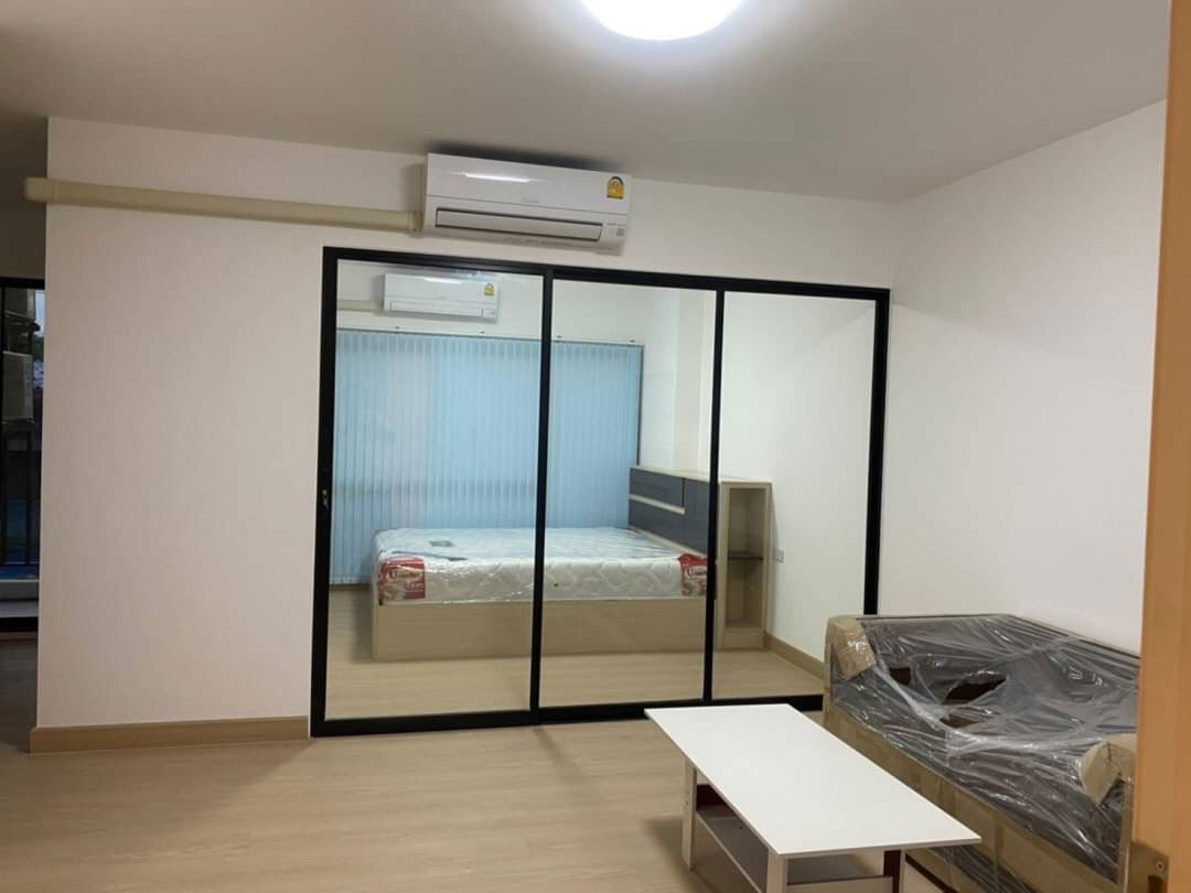 For rent condo ready to move in