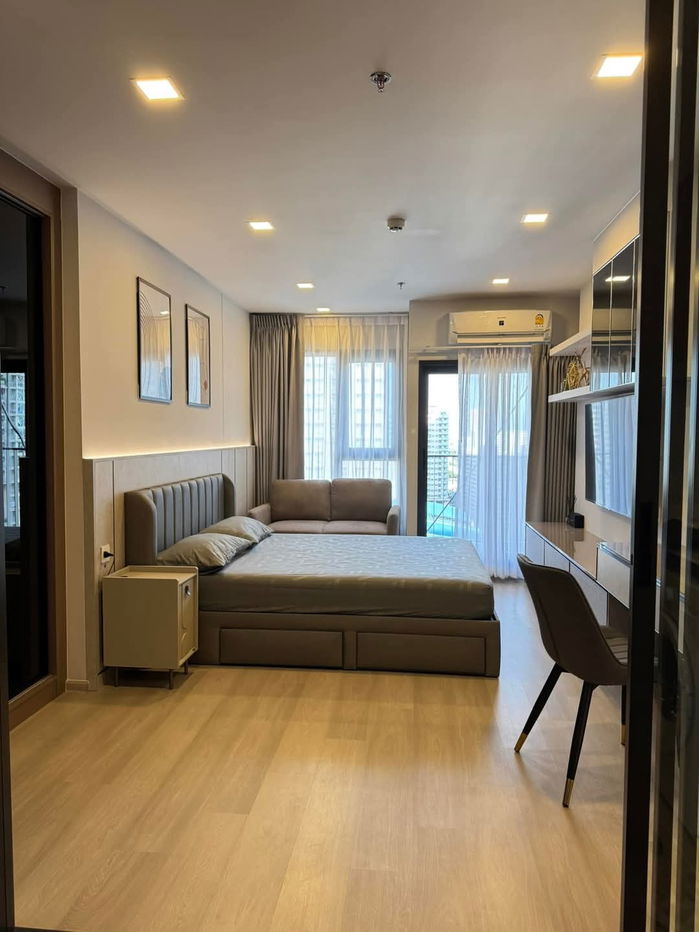 P530 Condo for rent Life Phahon-Ladprao,next to BTS, very beautiful room, fully furnished, has washing machine, ready to move in immediately