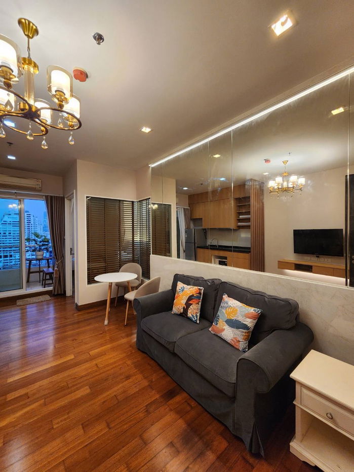 for rent Ivy Sathorn. 1bed 40sqm. Available now! Line id: @pfagent