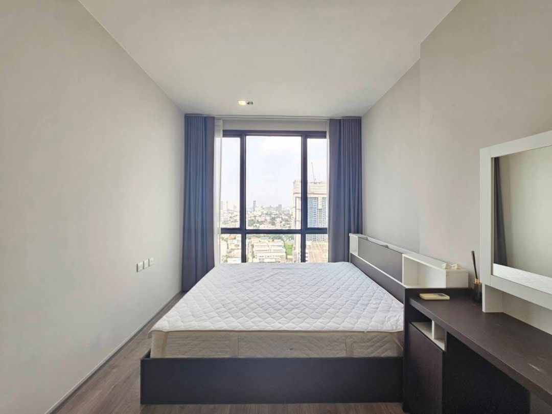 MN2098 Whizdom Avenue Retchada Ladprao