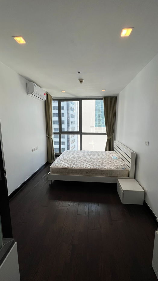For rent Ideo Q Phayathai Ready to move in (S15-35732)