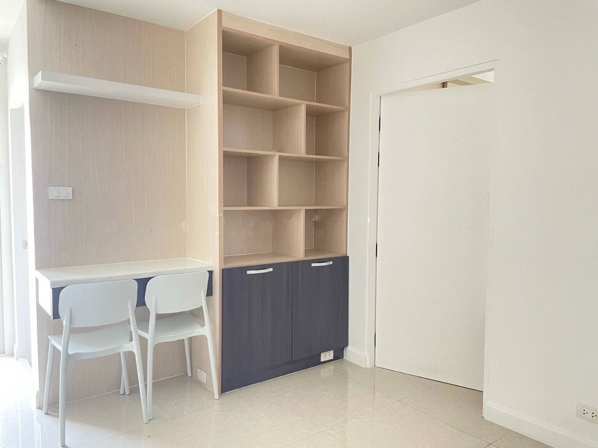 Plenary Sathorn condominium for rent