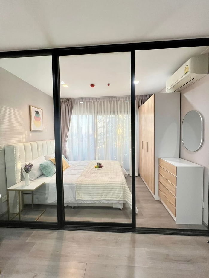 P580 Condo for rent, The Politan Rive, next to the river, very beautiful corner room, fully furnished, never rented, ready to move in