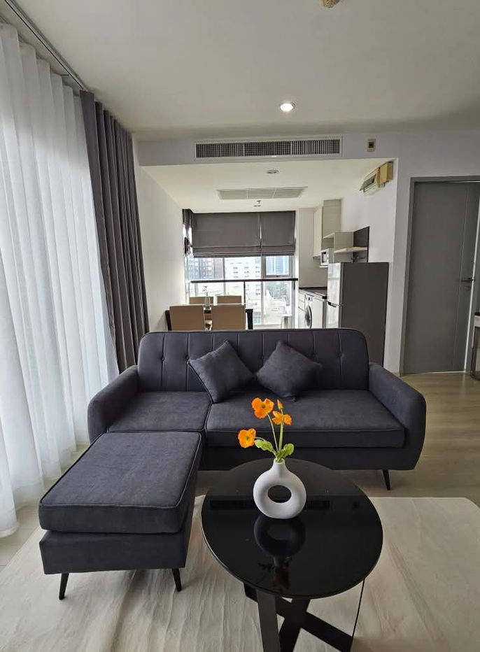 P570 Condo for rent Life Ratchadapisek, near MRT 2 bedrooms, newly renovated, beautiful, with washing machine, ready to move in