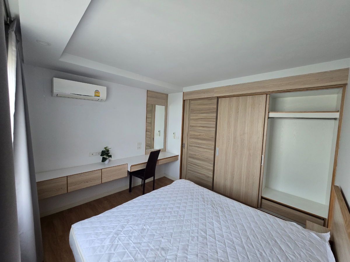 V condo salaya for rent  9,500 thb