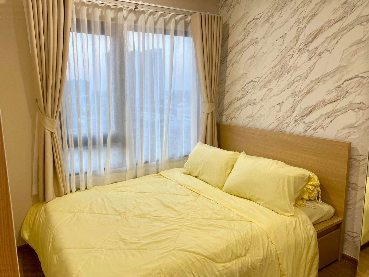 For Rent The LIVIN Phetkasem Fully Furnished (Near MRT Phasi Charoen Station)