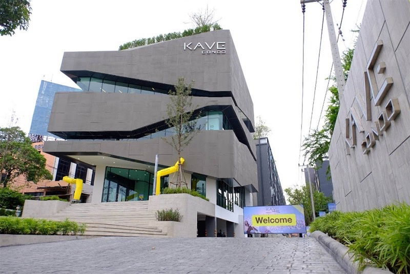 Sorry Not except Foreigner only thai