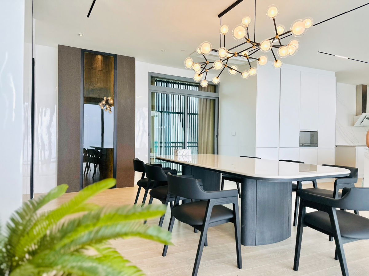 ให้เช่า : เพนท์เฮาส์ (คาซาลูนาร์ พาราดิโซ) เนื้อที่ 433 ตรม - 2 นอน 2 น้ำ พร้อมสระว่ายน้ำส่วนตัว (ตำบลแสนสุข)