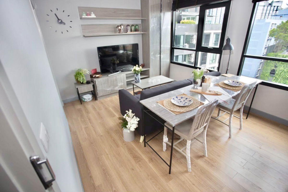 ***Condo for rent : Chapter One Midtown Ladprao 24  1 Big bedroom nice decorated Fully furnished  near MRT Ladprao ***