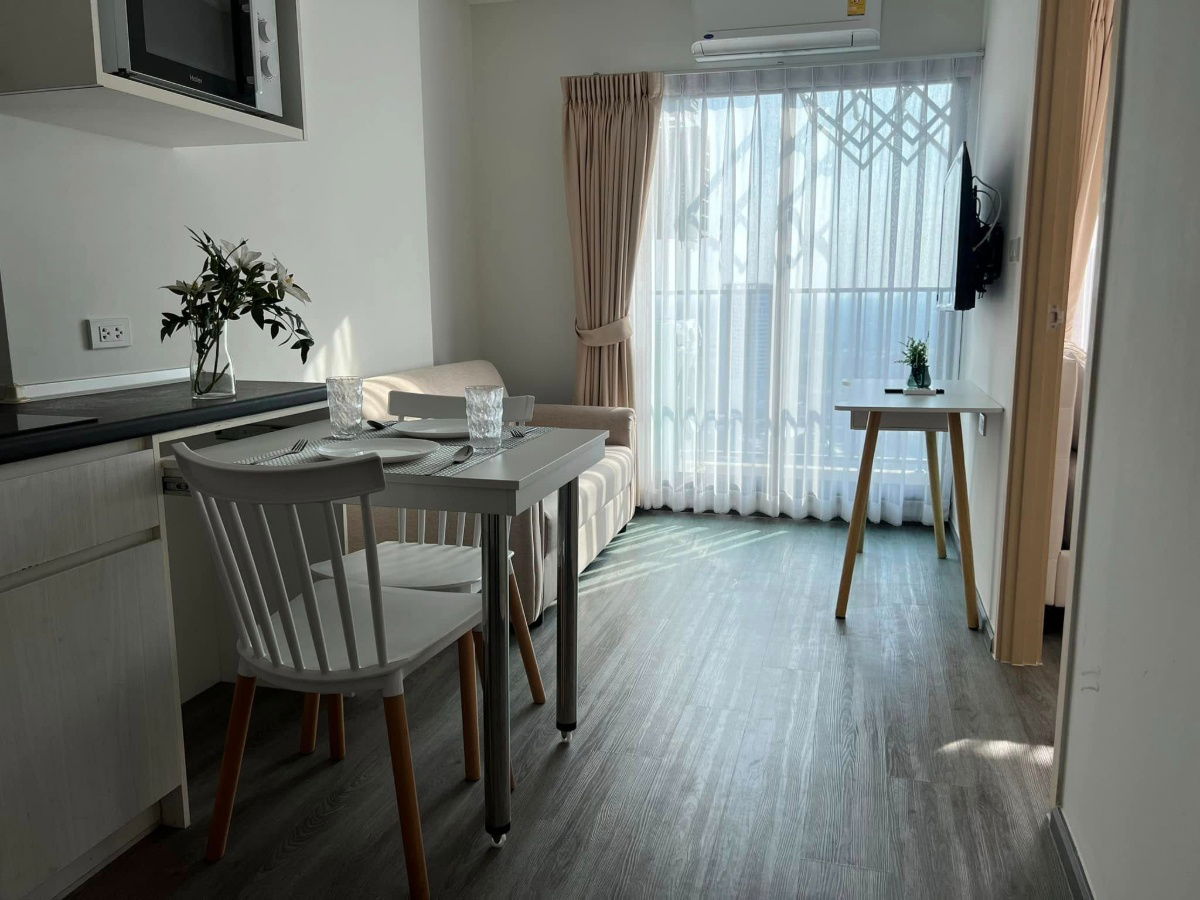 Code: KJ4071  for rent Rich Park @ Triple Station  // Line ID: @kjcondo (with @) //
