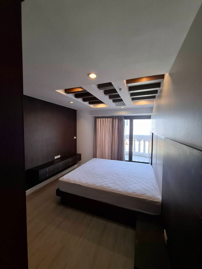 Code: KJ4061  for rent State Tower // Line ID: @kjcondo (with @) //