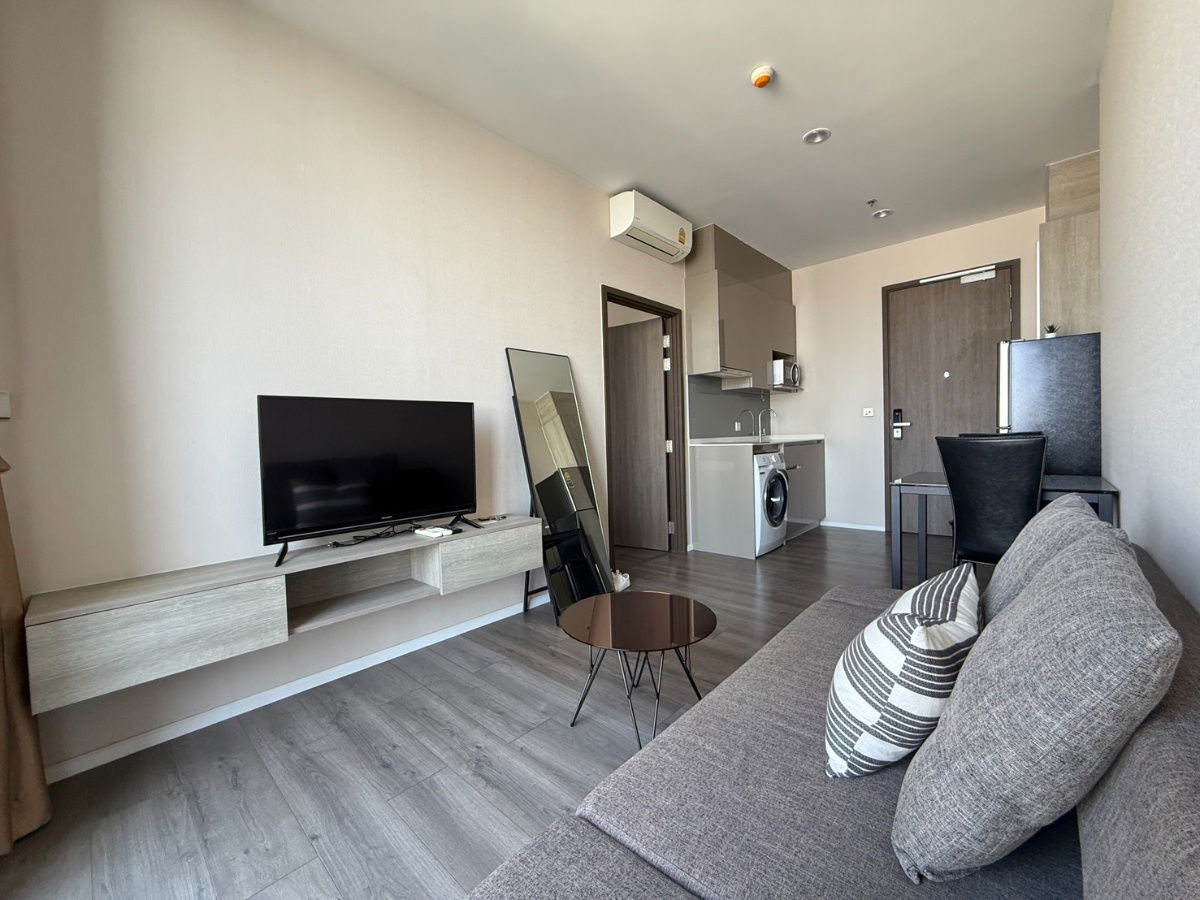 Condo for rent in Whizdom Essence (BTS Punnawithi) (SA-01)