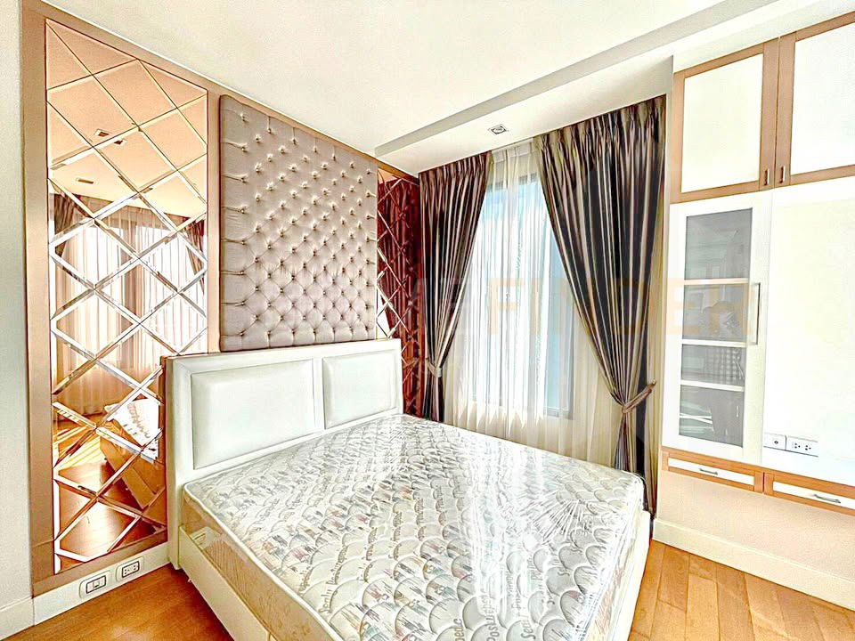 Equinox Phahol-Vibha 2 bedrooms, for rent