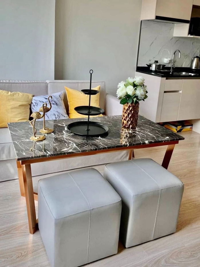 公寓出租 : Noble Revolve Ratchada2 2 Bed 2 Bath 高楼层 家具齐全 靠近MRT文化中心