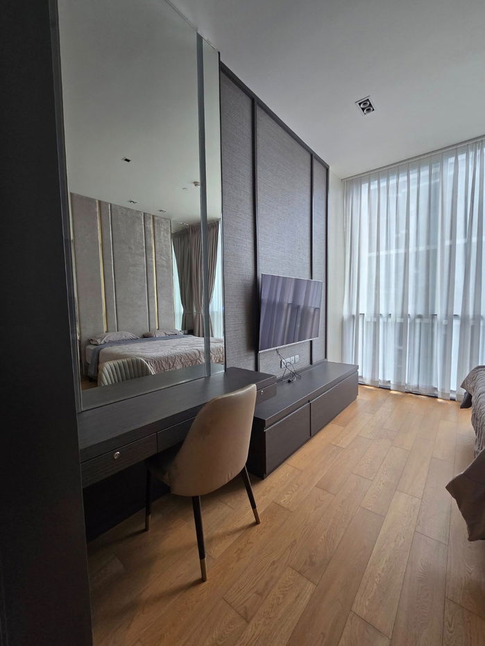 📲Line ID @556ryccg 🚄1 Bedroom 35sqm 28 Chidlom Fully furnished near skytrain BTS Chit Lom