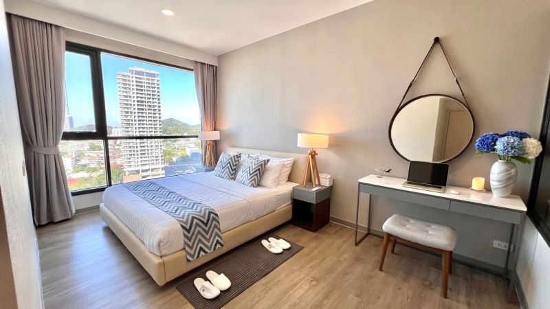 ငှားရန် : Keen Center ကွန်ဒို၊ ထောင့်ခန်း၊ ပရိဘောဂအပြည့်အစုံ၊ Robinson Sriracha Mall အနီး အသင့်နေ