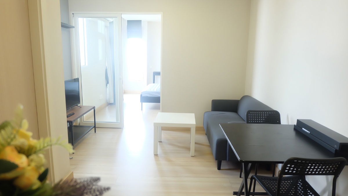 for rent 1-2 bedroom m society condo Mueang thong thani