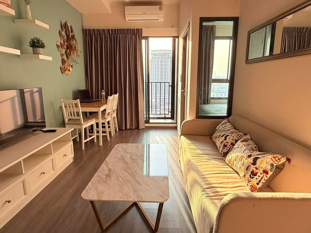 For rent at Ideo Sukhumvit-Rama 4 Negotiate and More rooms Line ID: @condobkk (with @)