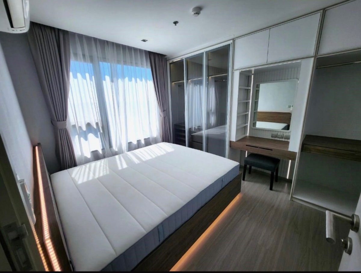 For rent: Life Lat Phrao, 2 bedrooms, beautiful, ready to move in, near BTS Ha Yaek Lat Phrao. Interested, add Line @841qqlnr