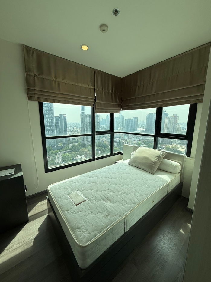 P636 Condo for rent The Base Park East Sukhumvit77, near BTS On Nut, beautiful room, fully furnished, ready to move in