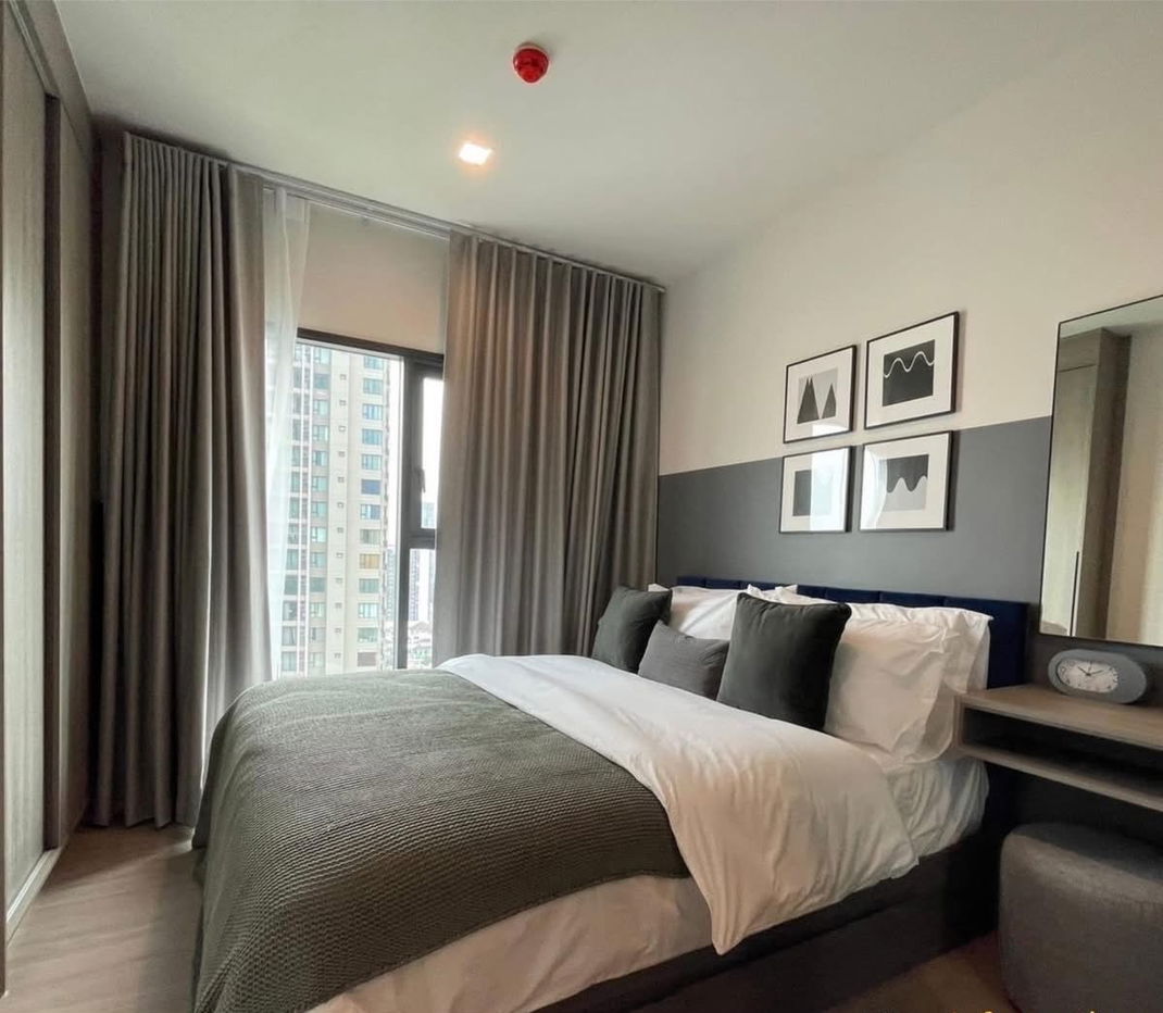 For rent at THE BASE Phetchaburi - Thonglor Negotiable at @easycondo (with @ too)