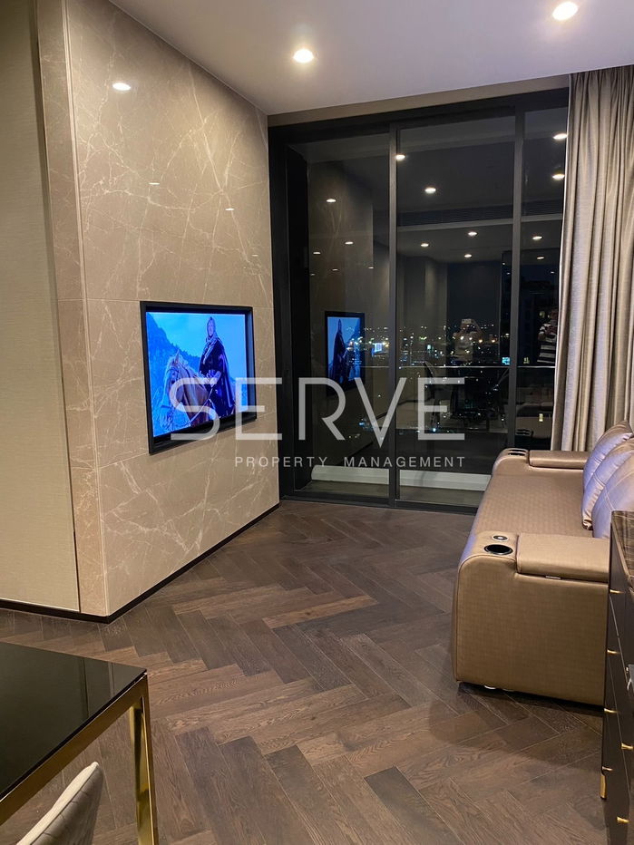 Luxury style 2 Beds with Bathtub Good Location BTS Thong lo 20 m. at The ESSE Sukhumvit 36 Condo / For Rent