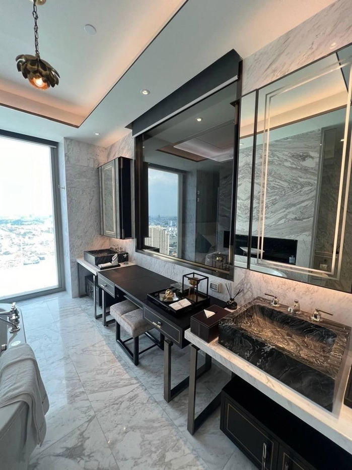 ให้เช่า The residences of mandarin 3bed ตกแต่งอย่างดี ขนเฟอร์ครบ