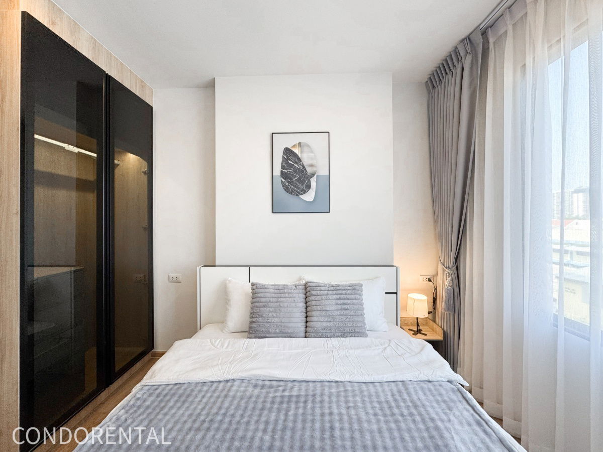 Chewathai PinKlao တွင် ကွန်ဒိုငှားရန်ရှိသည်။