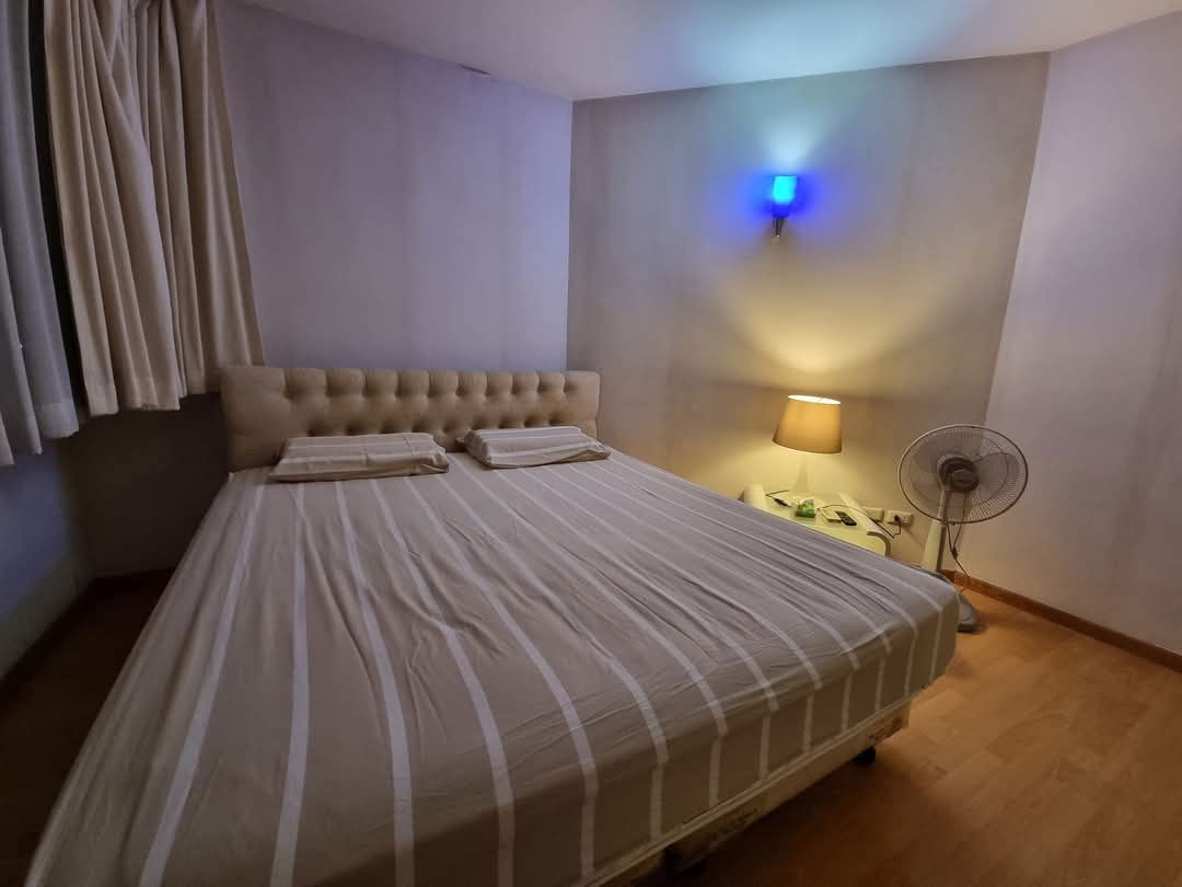 P665 公寓出租 Supalai Park Phaholyothin，靠近 BTS Phaholyothin，房间宽敞，家具齐全，有洗衣机，可入住