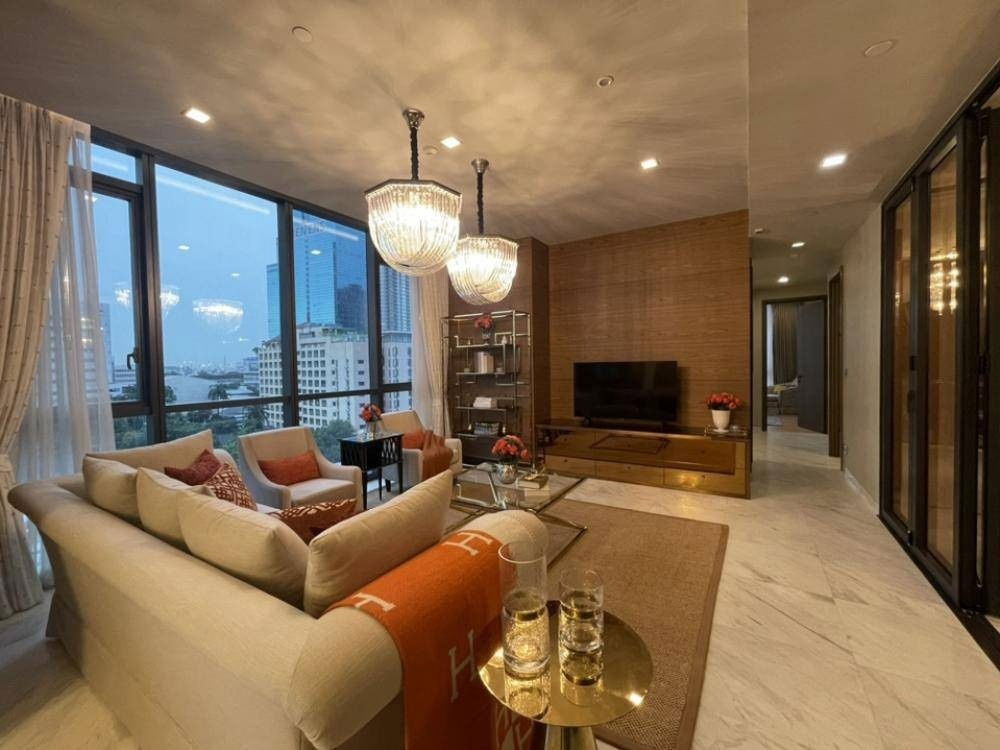 LTHC11626-通罗纪念碑出租 面积 125 平方米。