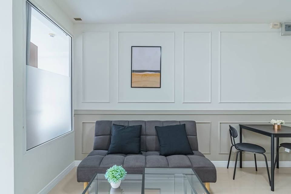 For rent Ivy Ratchada, near MRT Sutthisan, only 150 meters.