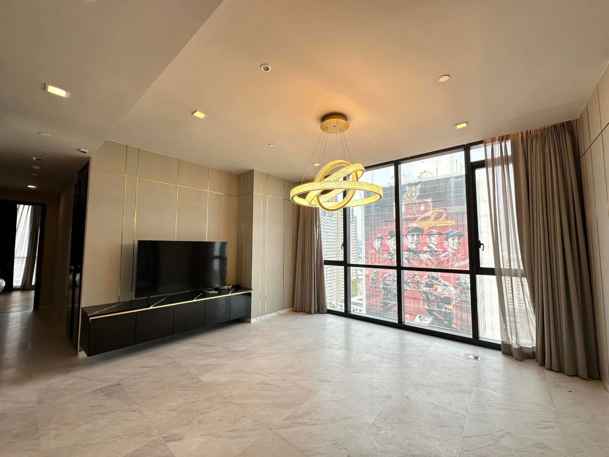 LTHC11695 -The Monument Thonglor FOR RENT Size 125 sqm. 2 beds 3 baths Near BTS Thong Lor Station ONLY 120K/Month