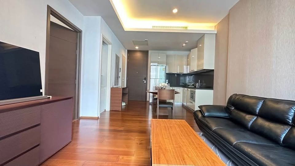 For rent, 1 bedroom, in the heart of Thonglor, fully furnished, great price