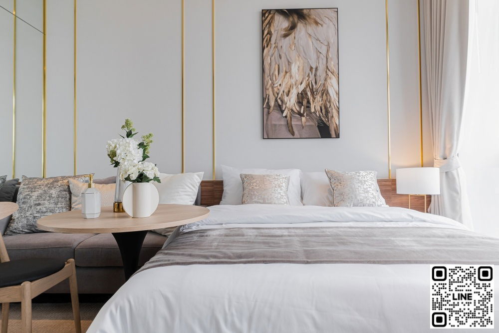 📲@556ryccg 🚞27 平方米 41 楼单间公寓 + 步入式衣柜 Park Origin Phromphong 家具齐全，靠近 BTS Phrom Phong、Benjasiri 公园、Emporium