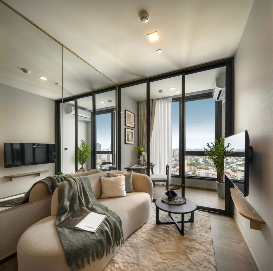 For RentThe Crest Park Residences  BTS Ha Yaek Lat Phrao (350 m./ 6-min walk) @home567 Code H32408