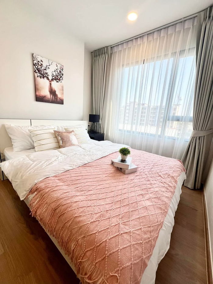 Chewathai PinKlao       size 30 sq m  7th floor  City view