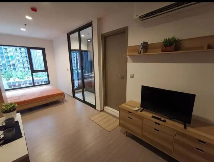 📲Line ID @556ryccg 🏢Studio 27 sqm Floor 10 Life Asoke Hype Fully furnished near Subway MRT Rama 9 (500m.)