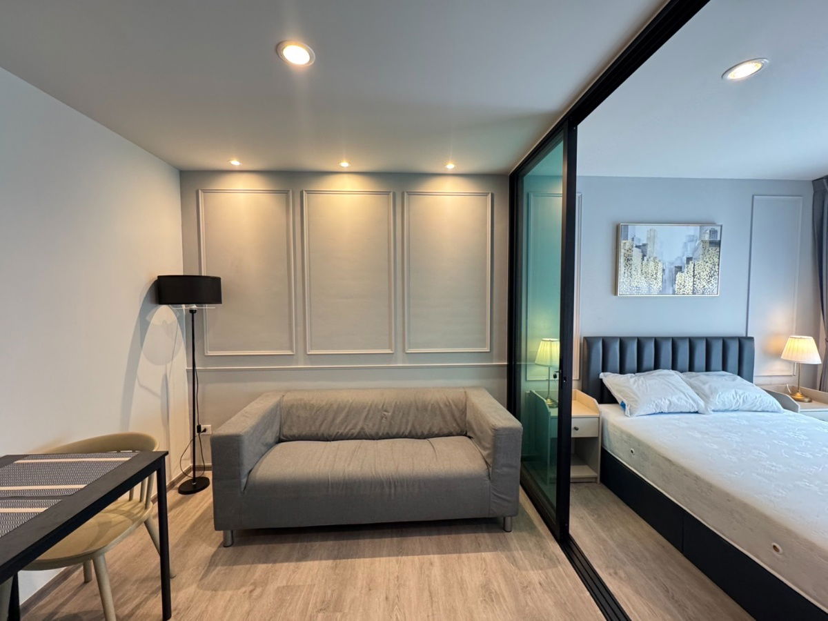 New Condo for rent, New Regent home Bangna only 10,000 baht per month, 350 meters from Bangna bts