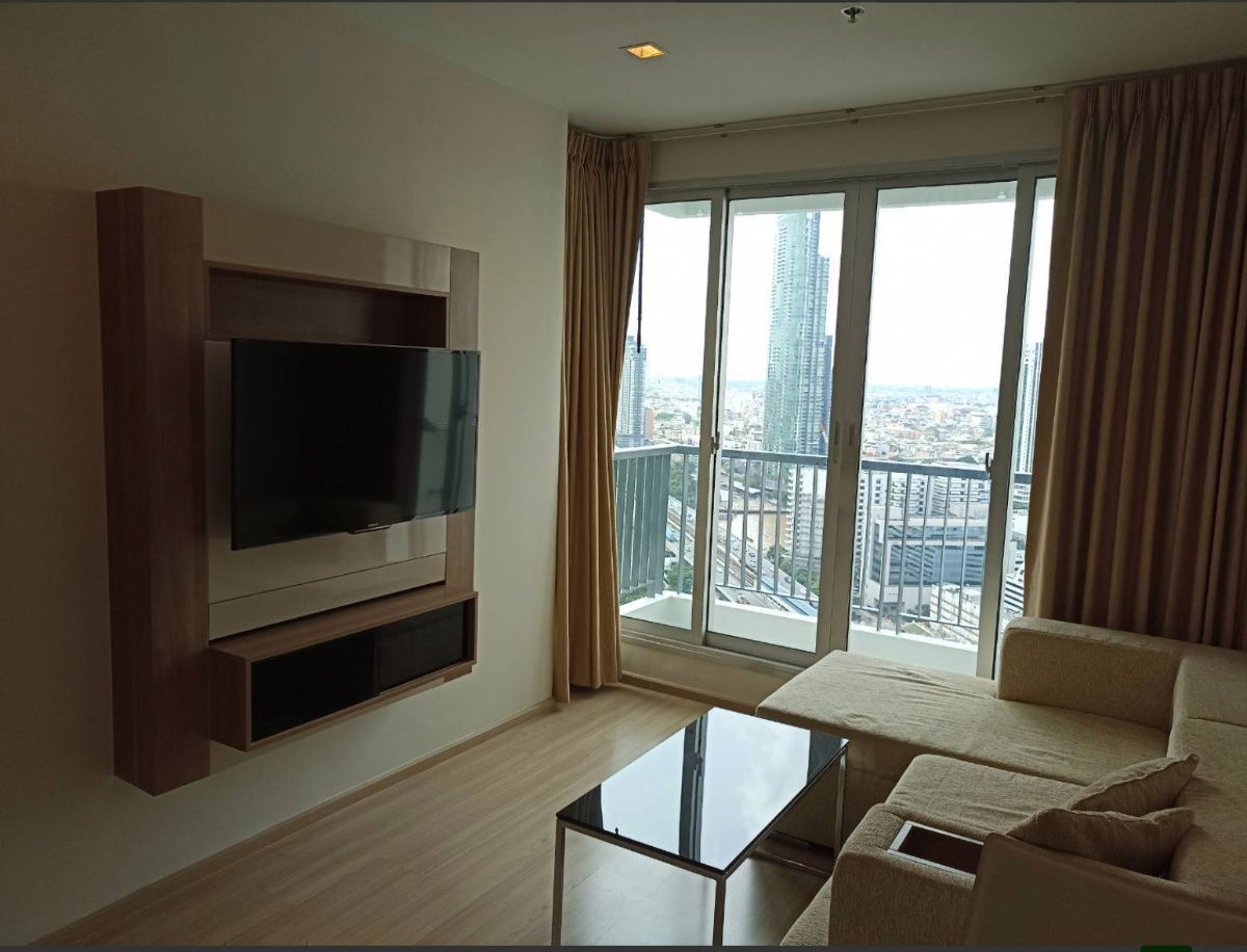 Rhythm Sathorn. 1bed 38sqm. Line id: @pfagent