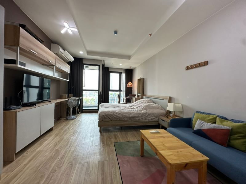 是拉差公寓出租，房间漂亮，装修齐全，带家具，Ladda Plus Condo