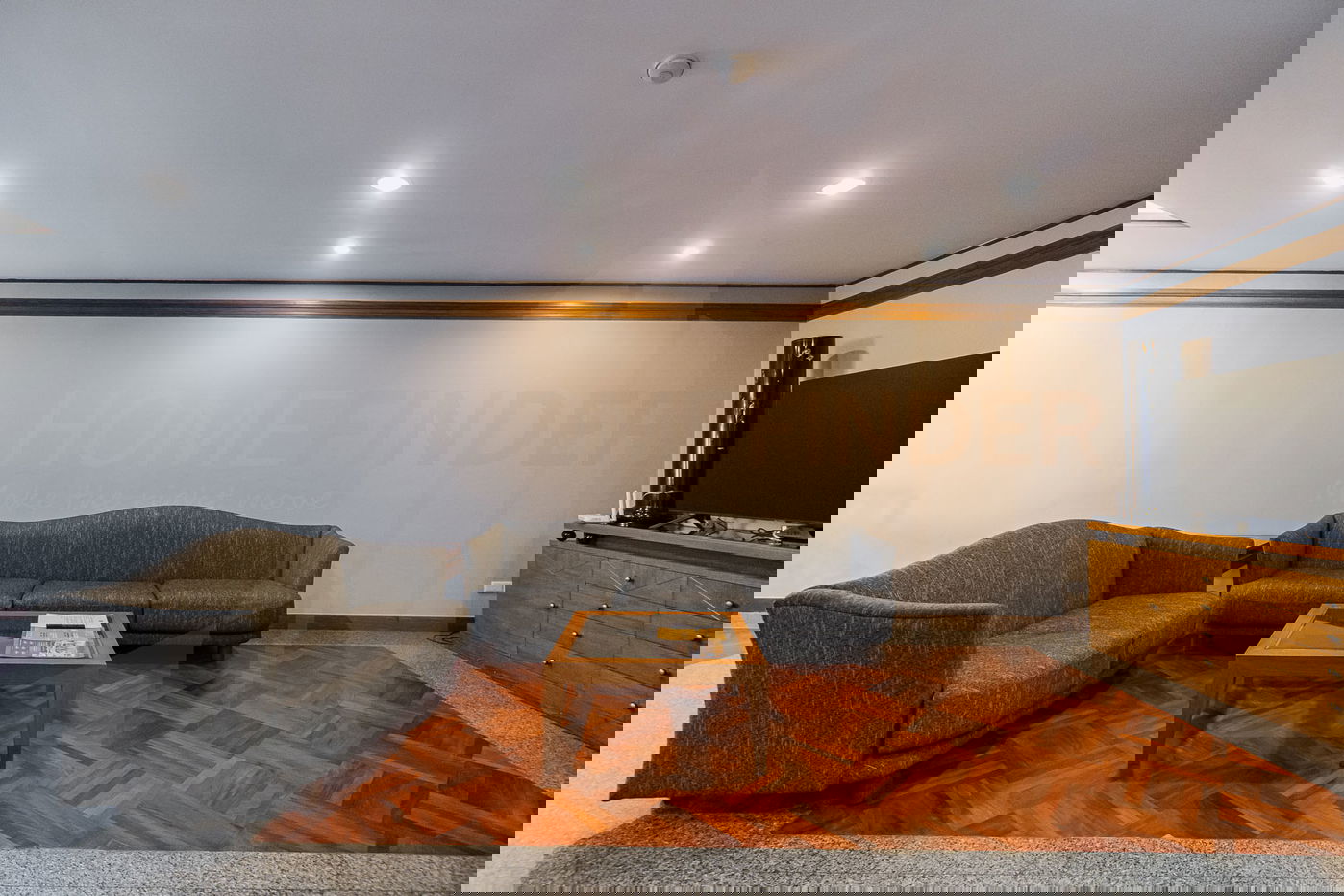 United Tower 2 bedrooms, for rent