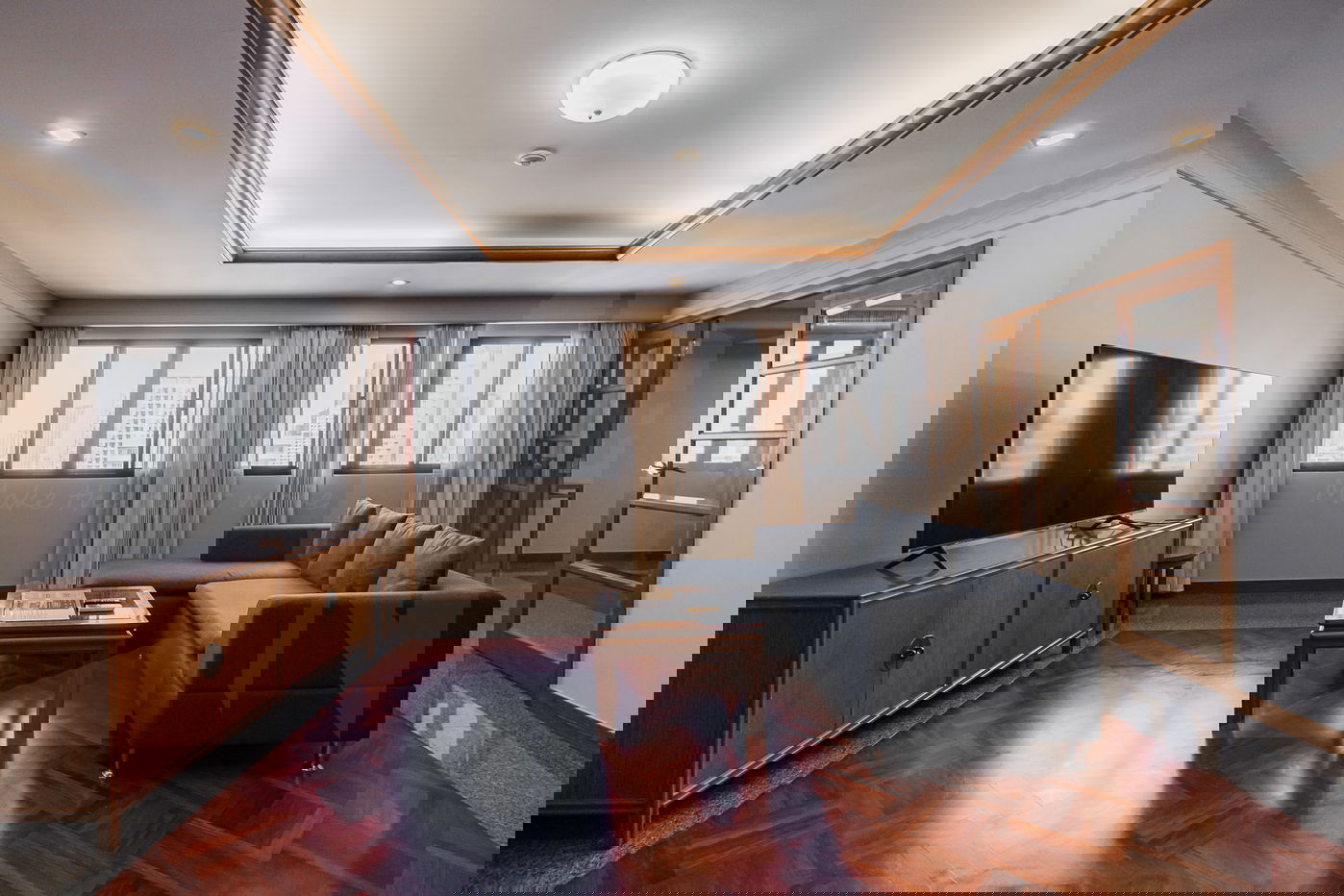 United Tower 2 bedrooms, for rent